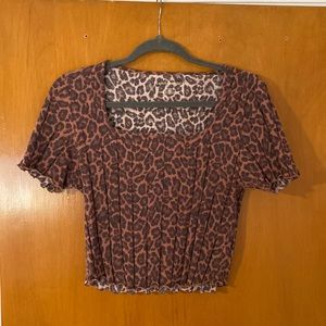 American Eagle Outfitters, L, Cheetah print short sleeve crop top, ruffle hem